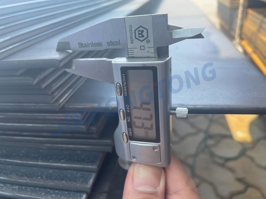 GB-Standard Warmgewalzte Stahlspirale A36 Dicke, milde Stahlplatte S700MC eingelegt
