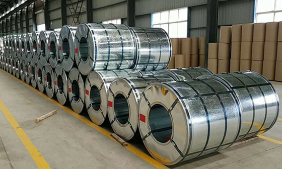JIS/ASTM/AISI/GB-Standard 0,12 mm-3 mm Verzinkte Stahlspule Türkei 16 22 24 26 Gauge Dx51D Verzinkte Stahlspule