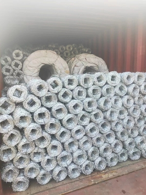 Stacheldraht-Spule für Schutzbauten