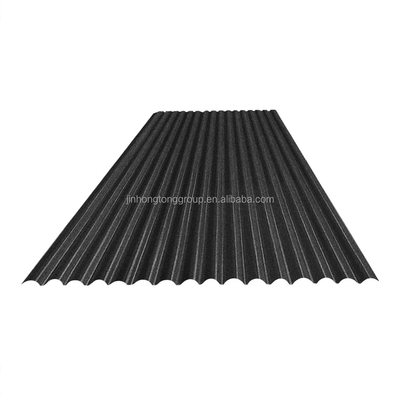 1340*420mm Korrosionsschutz AZ 150g Steinbeschichtete Metalldachfliesen mit individuellen Farben