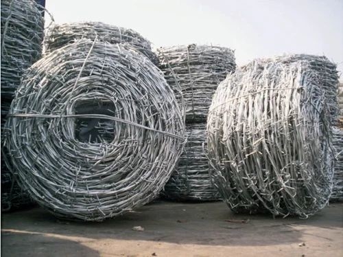 Großes Schutz Hot Dip Galvanisiertes Stacheldrahtnetz für Schutzkonstruktion und kundenspezifisches Design