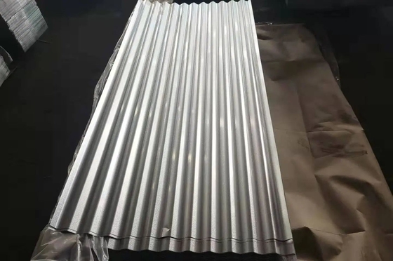 4*8 Galvalume Wellstahldachplatte Z30 bis 275 g Zink Aluminium mit ASTM Standard und mittlerer Härte beschichtet