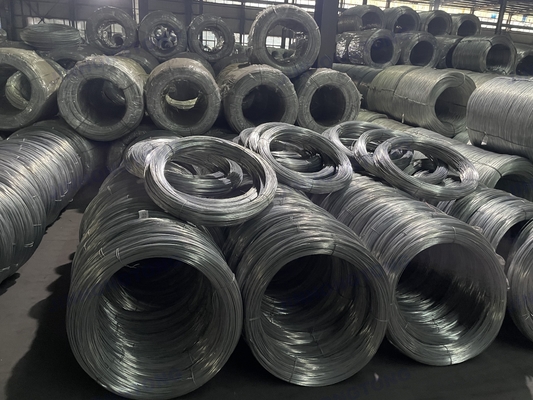 Galvanisierter Stahldraht 16 Gauge Nichtlegierte Warmtauchtelektrogalvanisierter Eisendraht 0,13 mm 0,2 mm GI mit ISO9001-Zertifikat