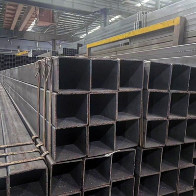 Hot Dip Galvanisiertes Quadratrohr Eisenrohr 0,9mm Gi Rohr Perforiertes Pulverbeschichtetes Strukturelles Galvanisiertes Stahlquadratrohr