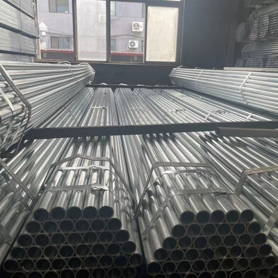 Stahl-Struktur ASTM A36 Q235 Rundverzinktes Stahlrohr mit CE-Zertifikat und Zinkbeschichtung 200-700 g/m2
