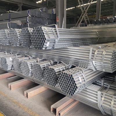 Q235b Heißgetränktes Verzinktes Rundgeschweißtes Stahlrohr 18 Gauge Verzinktes Stahlrohr für Hochtemperaturumgebungen