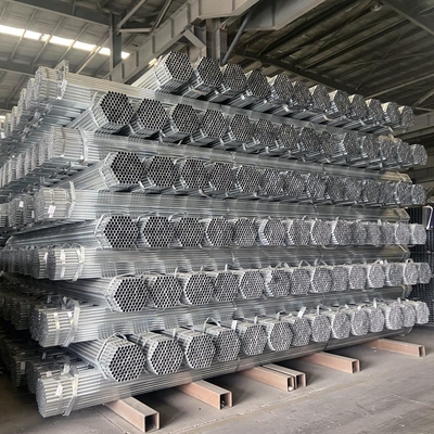 Q235b Heißgetränktes Verzinktes Rundgeschweißtes Stahlrohr 18 Gauge Verzinktes Stahlrohr für Hochtemperaturumgebungen