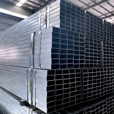 Strukturelle Kohlenstoffstahl-Rechteckröhrchen mit 100-800 g Warmdip Galvanized Beschichtete Schicht Dicke