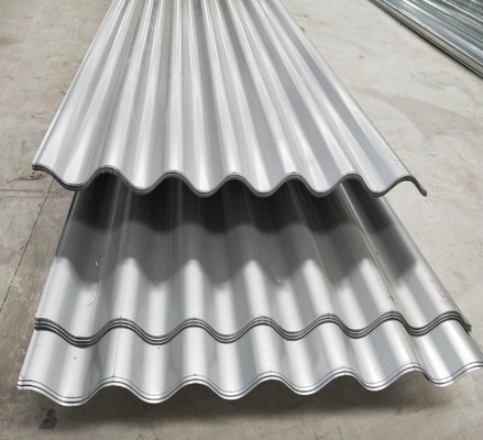 Full Hard Width 600-1500mm Farbbeschichtete galvanisierte Welldachplatten für Bauprojekte