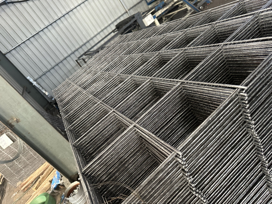 Galvanisierte Eisendraht Stahldrahtmaschen kundenspezifische Größe Mild GI Zinkstahl mit quadratischem Loch Hot Dip galvanisierte PVC-Beschichtung