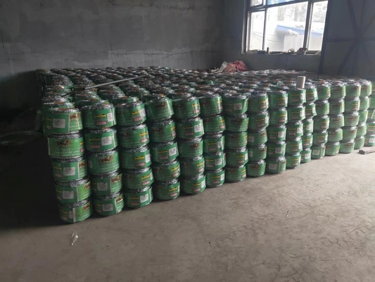1.4mm-2.6mm Kreuz Rasierer Galvanisierter Stacheldraht Farm Zaun 500M 20Kg pro Rolle Rasierer Typ Drahtmessung 1.4mm-2.6mm