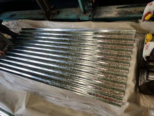 Galvanisierte Metallplatten für Dachbauten Breite 900-999 mm DX51D DX52D Zinkfliesen beschichtet