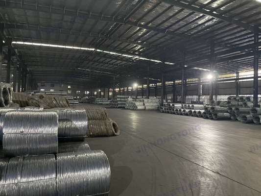350-550N/mm2 Zugfestigkeit 0,7mm 0,8mm 1,2mm 1,6mm 1,8mm 2mm Durchmesser Hot Dip Galvanized Mild Steel MS GI Draht für Mesh
