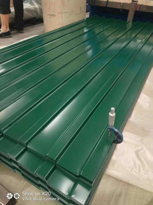 Zinkverzinkte farbige Wellstahldachfliesen PPGI beschichtete Folien für Gebäude bei 0,2 4 mm Dicke ASTM-Standard
