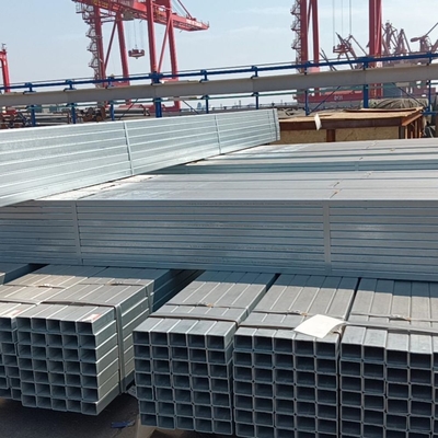 Nichtlegiertes Quadratrohr aus leichtem Kohlenstoffstahl ASTM A106 A36 BS Shs Galvanisiertes Quadratrohr Hot-Dip Tube Box Bar Eisenrohr EMT Preise
