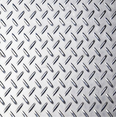 PVOC-zertifizierte ASTM-Standard-Rutschfeste-Diamant-Muster-Hochgewalzte Karbonstahl-Reißplatte für Straßenbelag