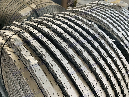 Hot Galvanized 500m Double Strand Razor Stacheldraht Zaun Hochzugsfestigkeit Draht für erhöhte Sicherheit