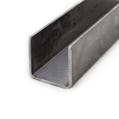 Warmgewalzte Profile aus Stahl mit U-Strahl Q235/Q345/SS400/ST37-2/ST52/Q420/Q460/S235JR/S275JR/S355JR für Strukturunterstützung