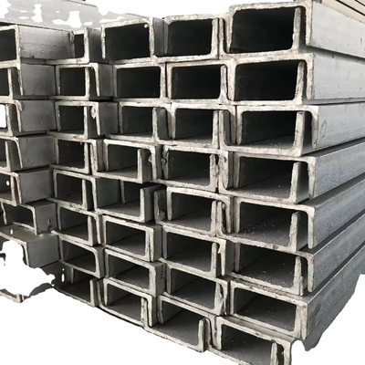 Warmgewalzte Profile aus Stahl mit U-Strahl Q235/Q345/SS400/ST37-2/ST52/Q420/Q460/S235JR/S275JR/S355JR für Strukturunterstützung