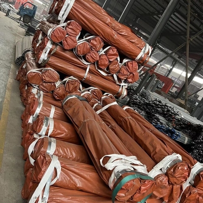 Verschiedene Größen von Q195/Q215/Q235/Q345/10 /20 Metallrohren 2 mm Dicke Warmdip Galvanisierte Runde Stahlrohr mit Toleranz ± 1%