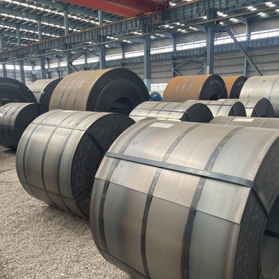 ST37 Warmgewalzte Kohlenstoffstahlspule Schwarzes Eisen HRC S235jr S355jr SAE1006 Q235b SS400 ASTM A36