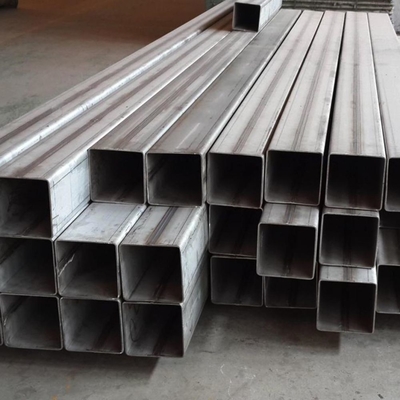 ERW Technik ASTM A500 Q235 Verzinkte Stahlquadratrohren Dauerhafter, milder Stahl für Bau- und Strukturanwendungen