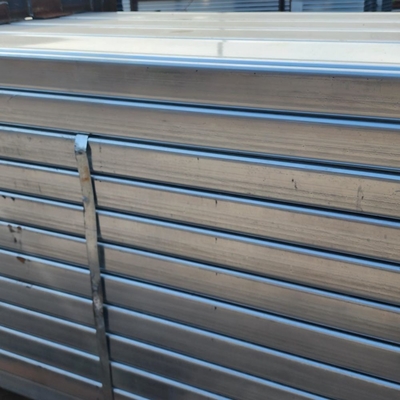 Nicht geölte hohle Quadratrohre Tubular 30x60 Verzinkte Rohre Verzinkte Stahlrohre Baustoffe Immobilienbau Gerüste