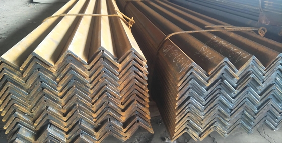 Stahlwinkelstange Q235 Q345 S355 ASTM Warmgewalzte gleiche Engelstange / Winkelstange aus Stahl / Eisenwinkelstange mit BV BIS ISO CE ISO9001