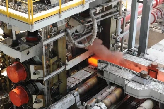 Direktes Management der Lieferkette von warmgewalztem U-Stählkanalstahl nach ASTM-Norm Q235 Q345 mit einer Toleranz von ± 1%