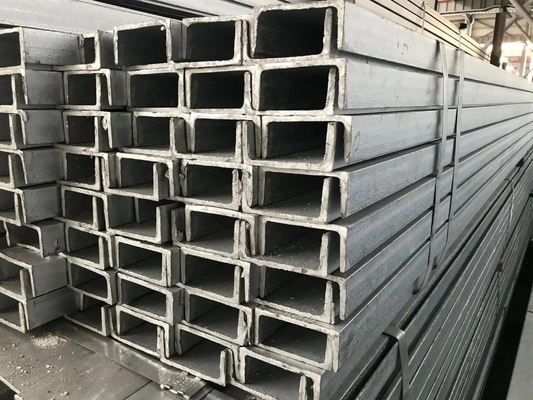 Struktural galvanisierter C-Kanal Stahl U-förmiger Stahlkanal Q235/Q345/SS400/ST37-2/ST52/Q420/Q460/S235JR/S275JR/S355JR