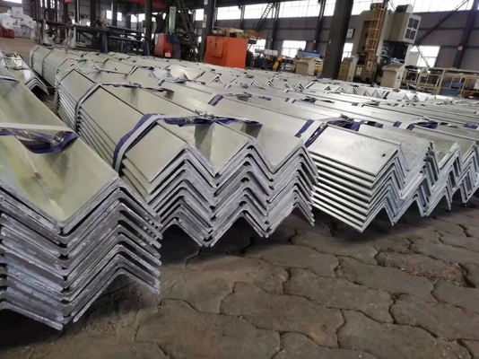 316 SS L Winkeldekorationsprofil mit TSHS / 2B / THS / 2D / BA / 2BB Oberflächenveredelung Länge 1000 mm 6000 mm oder auf Wunsch des Kunden