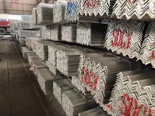 316 SS L Winkeldekorationsprofil mit TSHS / 2B / THS / 2D / BA / 2BB Oberflächenveredelung Länge 1000 mm 6000 mm oder auf Wunsch des Kunden