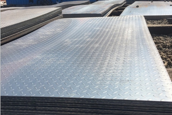 1251-1500 mm Breite AISI ASTM BS DIN GB JIS 2,0-8 mm Dicke Karbonstahlplatte