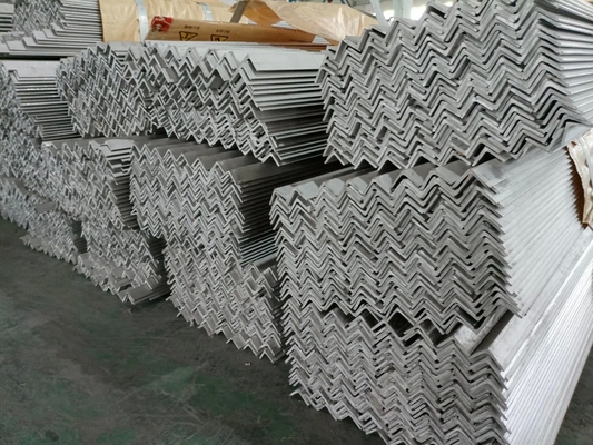 Warmgewalzte SS-Winkelstangen Anpassung 2205 2507 V-förmige Winkelstahlstange 3,0 mm bis 100 mm Standard AiSi ASTM DIN EN GB JIS bs