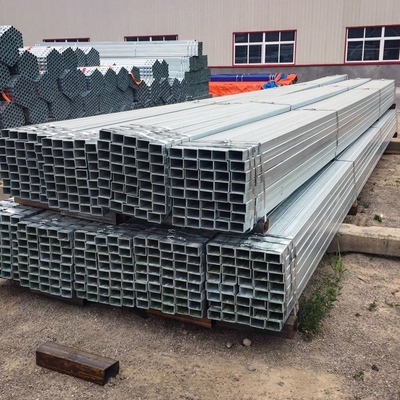 B X42 X52 X60 X70 Klasse Kohlenstoffstahl 0,5-2,0 mm Wanddicke Warmgewalzte Verzinkte Quadratrohr aus Stahl zur Lieferung Flüssigkeit