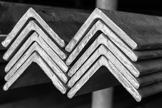 Hot Dip Galvanized Angle Steel/Steel Angle Iron Größen/Steel Angle Bar pro kg nach theoretischem Gewicht für die Rechnungsstellung