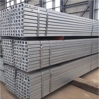 Q235 Q345 SS400 Material U-Kanal-Kohlenstoffstahl 0,8 mm-3,0 mm Dicke 100% getestete Toleranz ± 1% für Stützsystem
