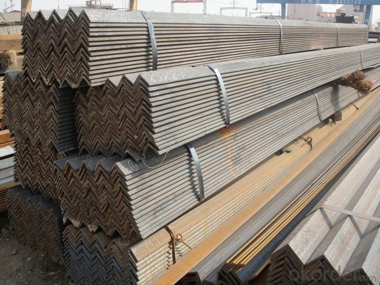 Hohe Festigkeit AISI Stahlwinkelbalken ungleich Q235 Q235B für den Bau in RAL Farbe und AiSi Standard