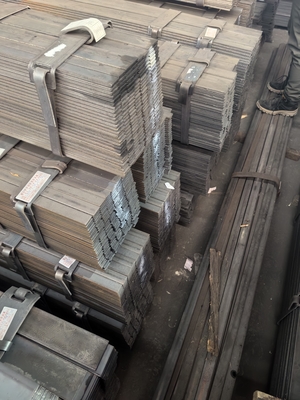 Rechteckige Flachbalken aus leichtem Kohlenstoffstahl Q195/Q235/Q215/Q235/Q345/20Cr/40Cr/20CrMo/35CrMo/42CrMo für Baustoffe