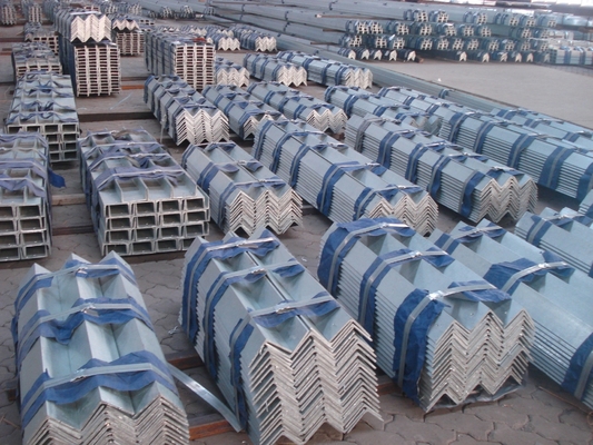 Maß 50*50*3 50*50*4mm Gleicher Edelstahl L Milder Winkel Heißgewalzte Strukturstahlwinkel