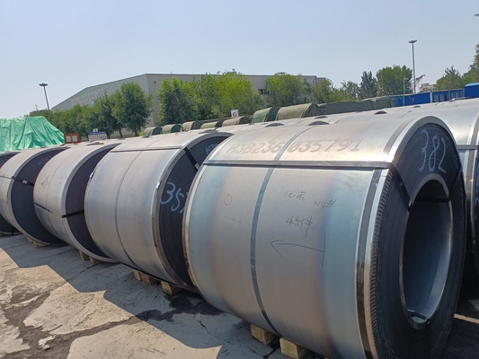 Chinesischer Hersteller Schwarz milde Ms niedrig kalt warmgewalzt Q215 Ck75 S235jr Q235 Q345 Ss400 Sae 1010 Kohlenstoffstahlspulen