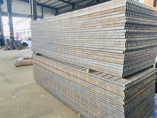 Maßgeschneiderte Größe Hot Dip Galvanized Metall Stahlgitter für Blechboden mit Fabrikpreis