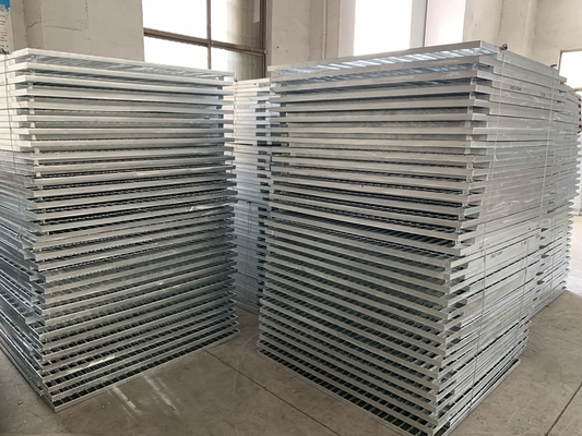 Weit verbreitete Bodengitter aus Edelstahl 12x12 30x3 Anti-Rutsch-Stahlgitter Diamant Walzstahlgitter