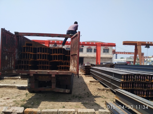 China Fabrik angepasst Verschiedene Spezifikationen Q235b Q345b 150*150 H Balken Hea Heb