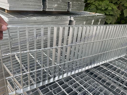 Außengraben abdecken Stahlgitter langlebige Verzinkung Stahlgitter für Plattform gehen