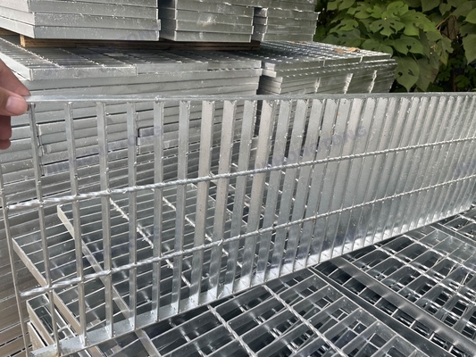 Warmverkauf JHT galvanisiertes Stahldeckgitter Gehweg Beste Stahlgitter für einen Gehweg Stahlgitter Q235 201 304 316 345