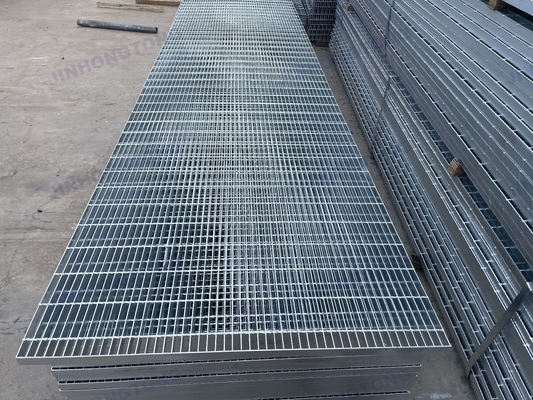 Ausgezeichneter Verkauf Exportländer Q235 201 304 Hot-Dip Galvanized Stahlgitter