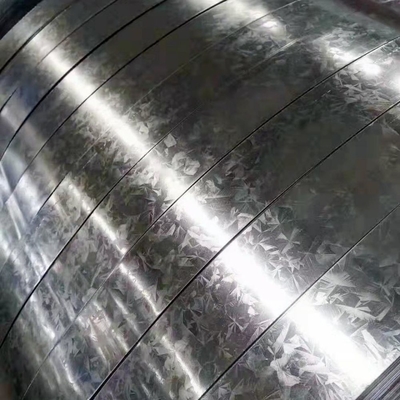 Verzinkte Stahlspule Z80-120 DX51D Vollharte regelmäßige Spangel 1000mm 1200mm 1250mm Verzinkte Stahlplatte in Spulen